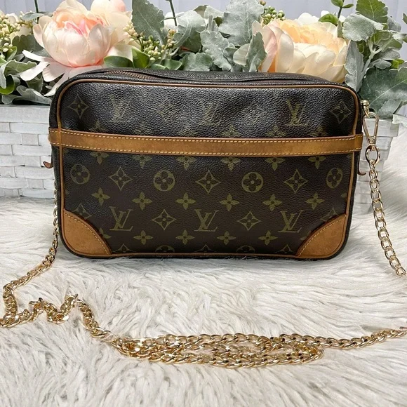 Sold🌸Authentic Louis Vuitton Monogram bag - Picture 4 of 16